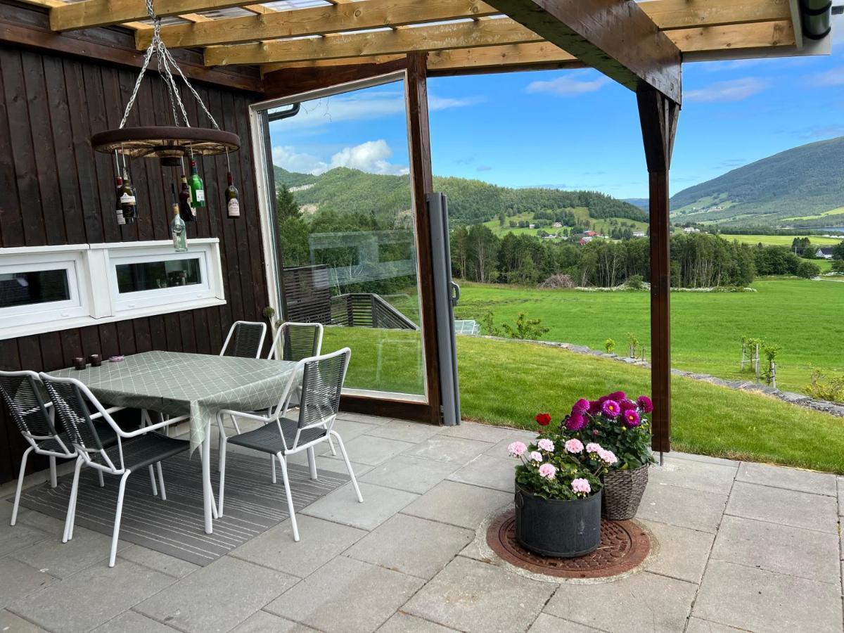 Family Room In Modern House Eide  Екстериор снимка
